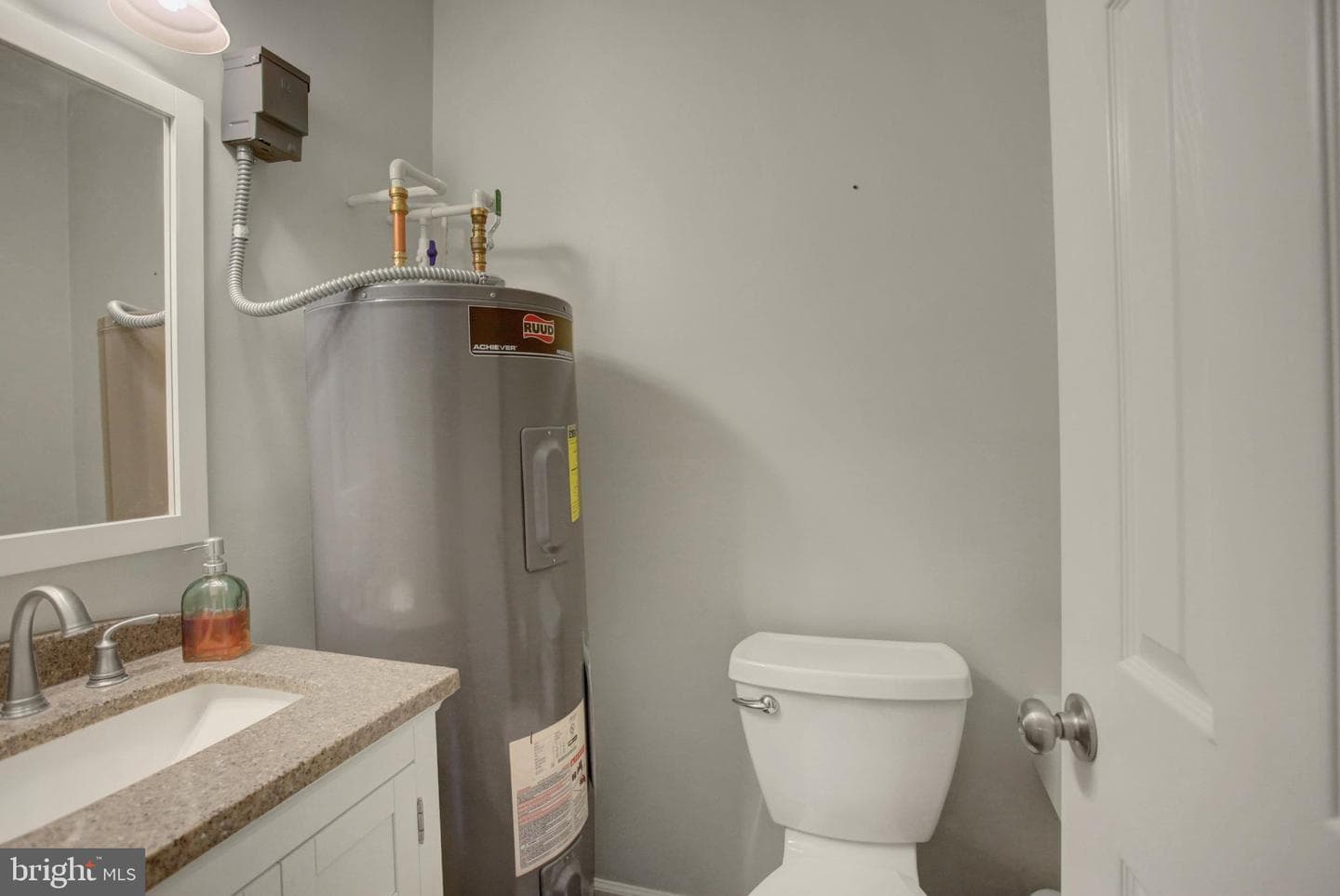 9 Welty Avenue photo 18