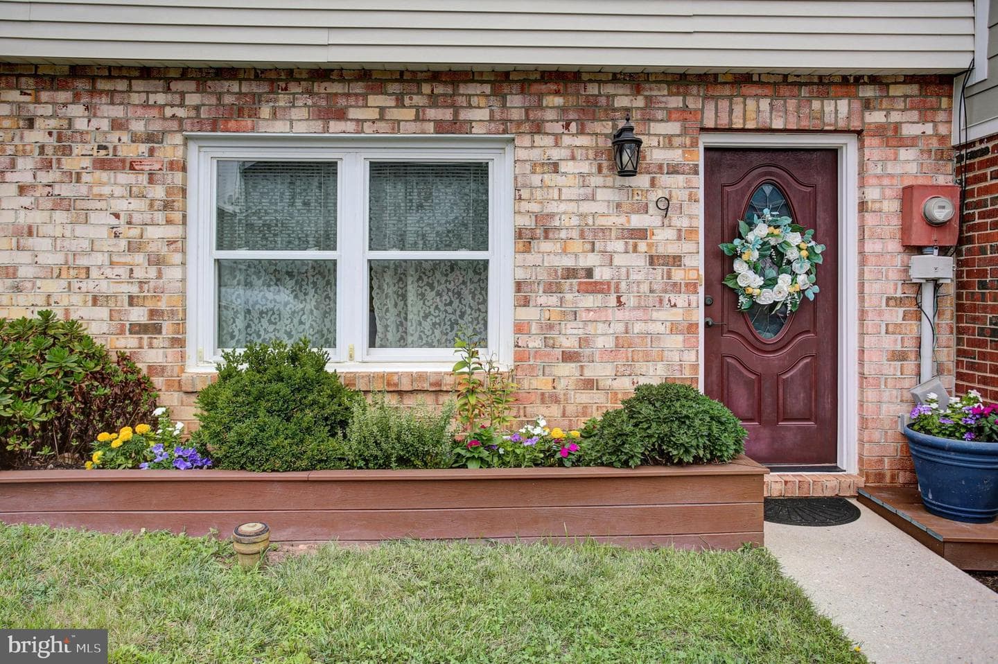9 Welty Avenue photo 2