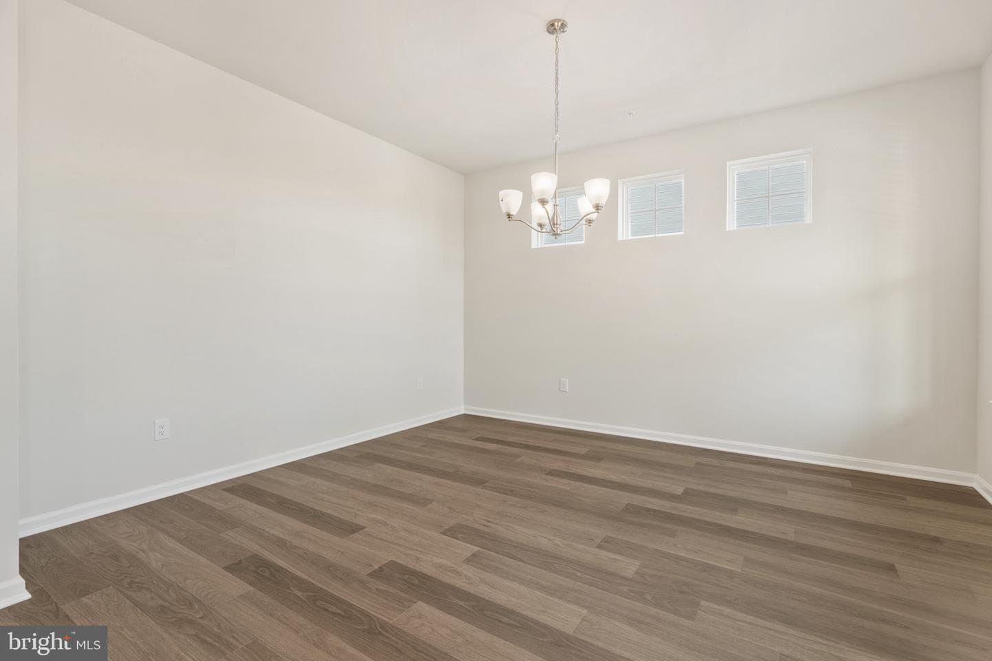 460 Ensemble Way photo 16