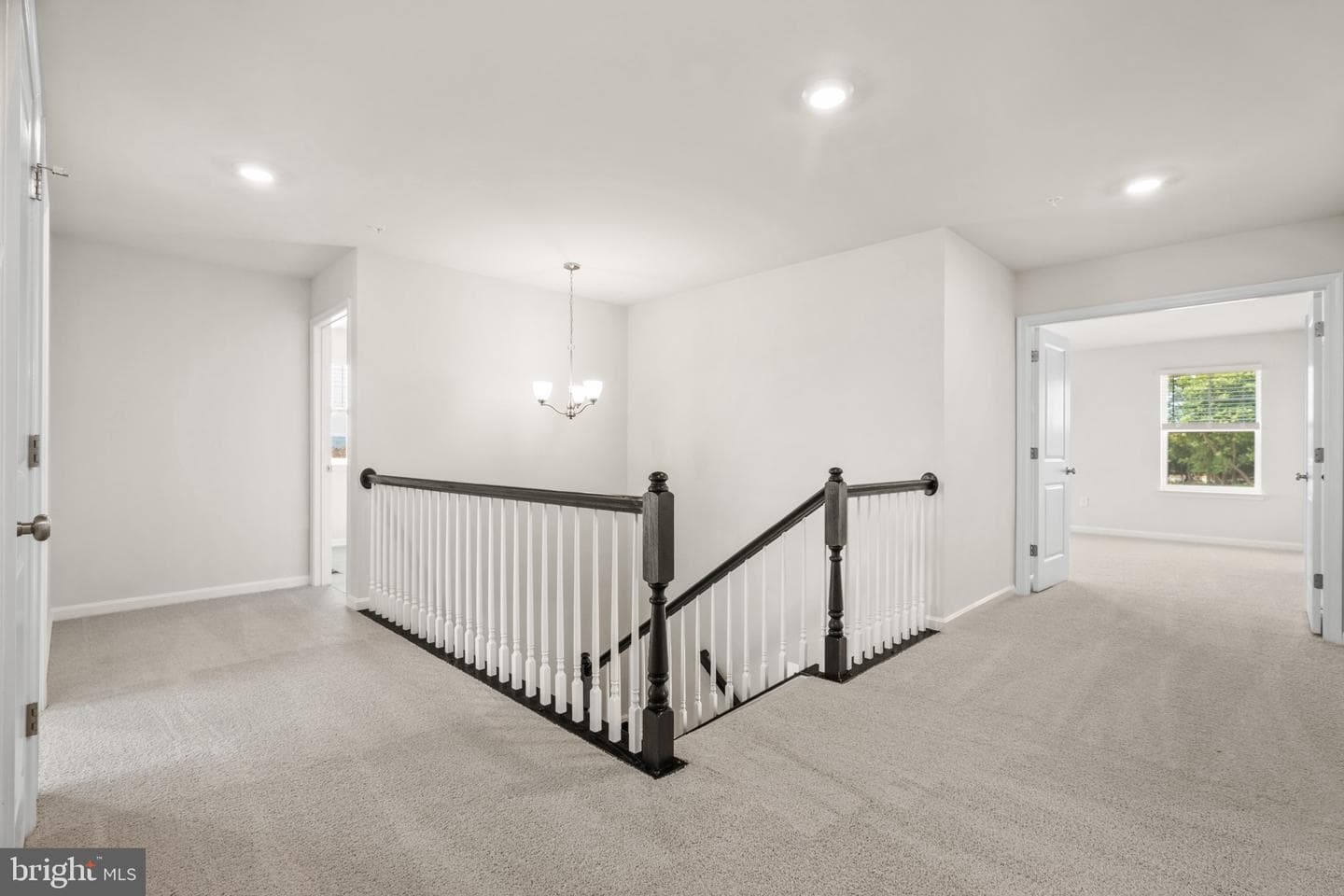 460 Ensemble Way photo 25