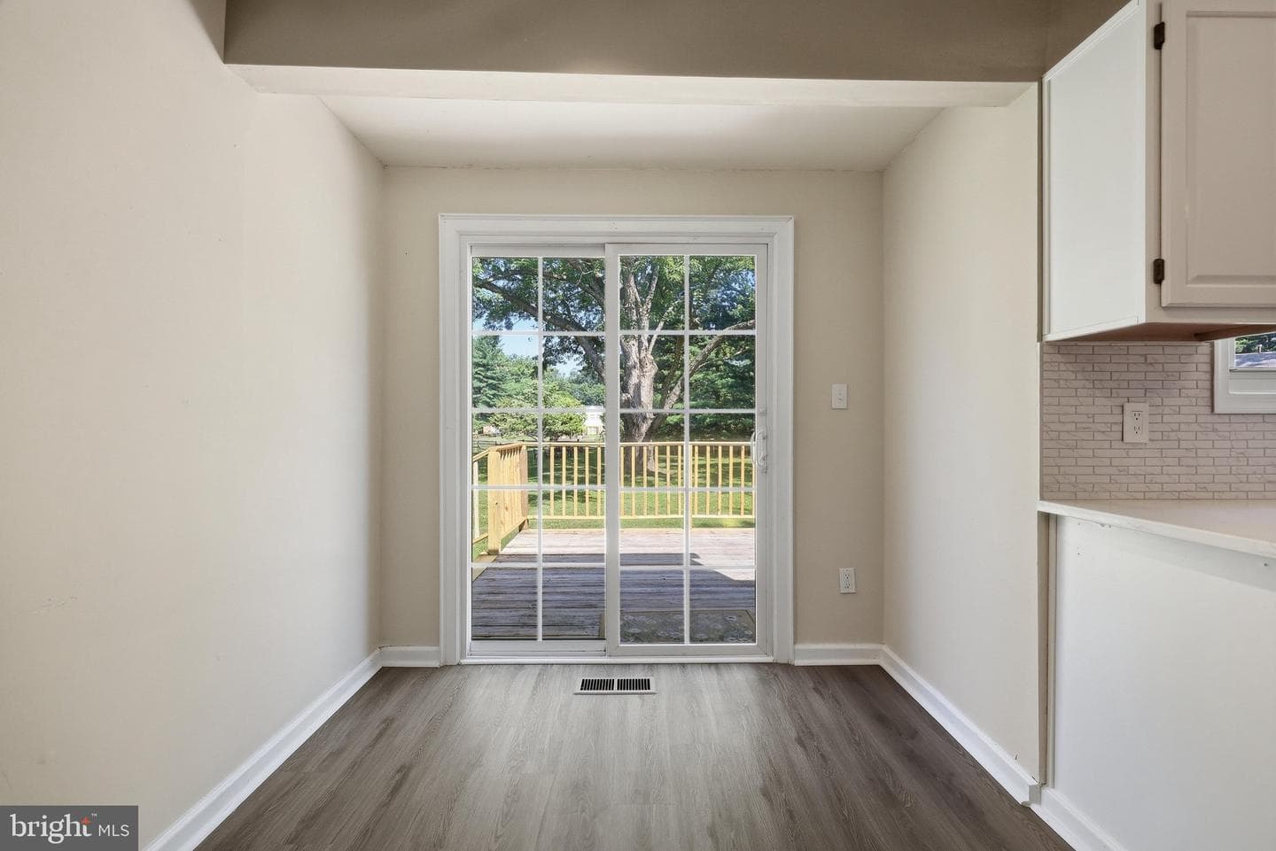 8215 Virginia Lane photo 10