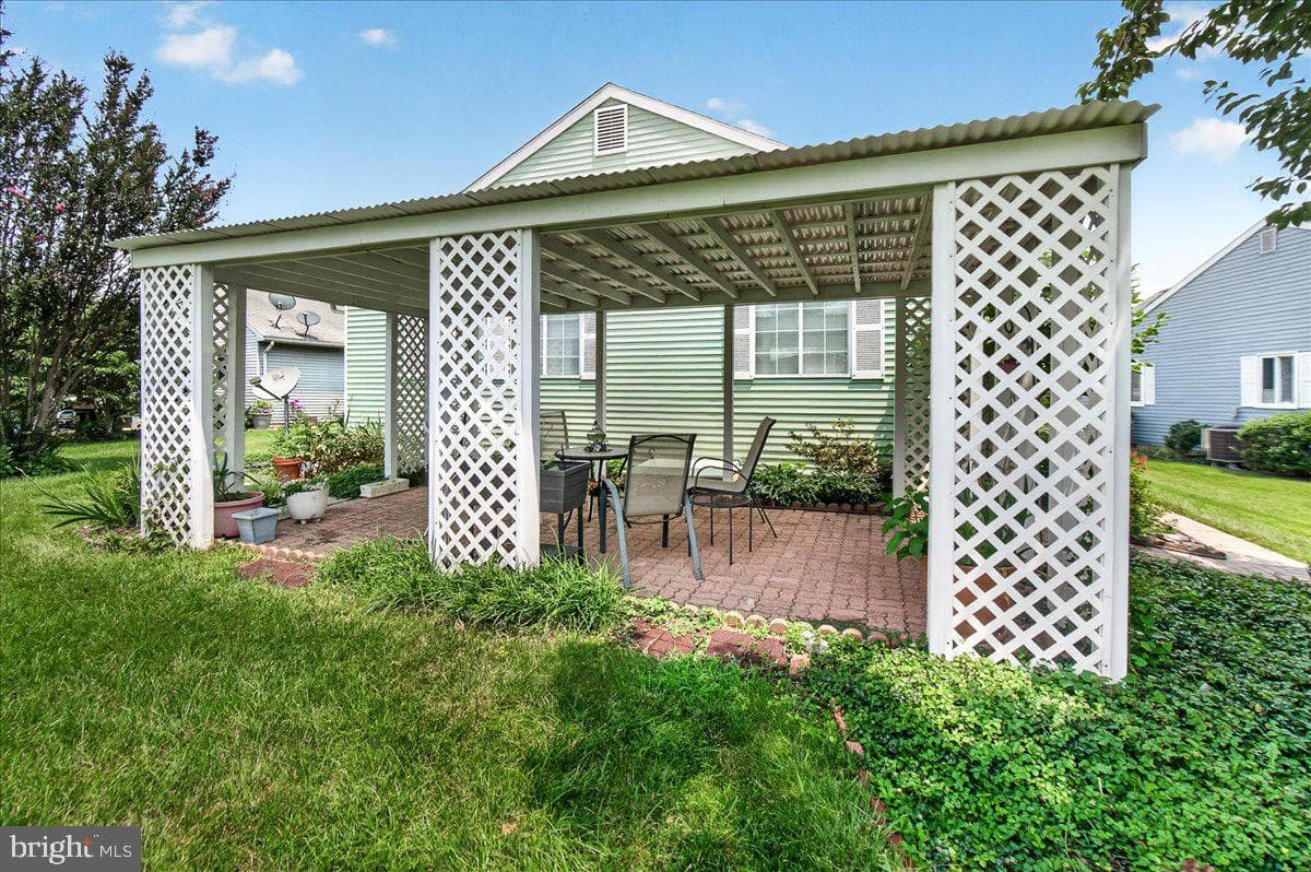 7057 Catalpa Road photo 37
