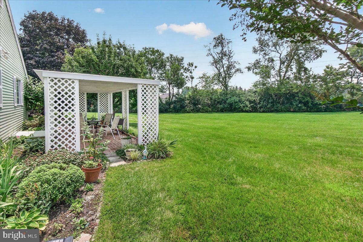 7057 Catalpa Road photo 48