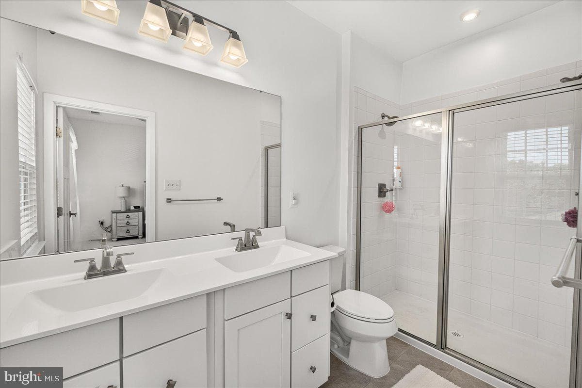 4511 Landsdale Parkway photo 29