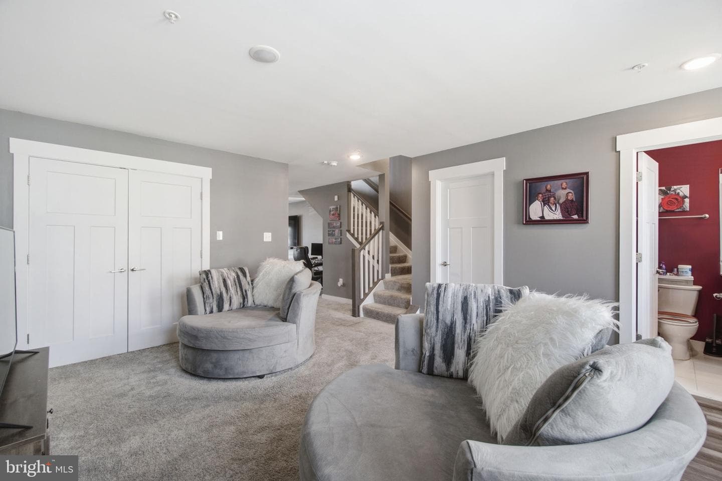 405 Gillespie Drive photo 29
