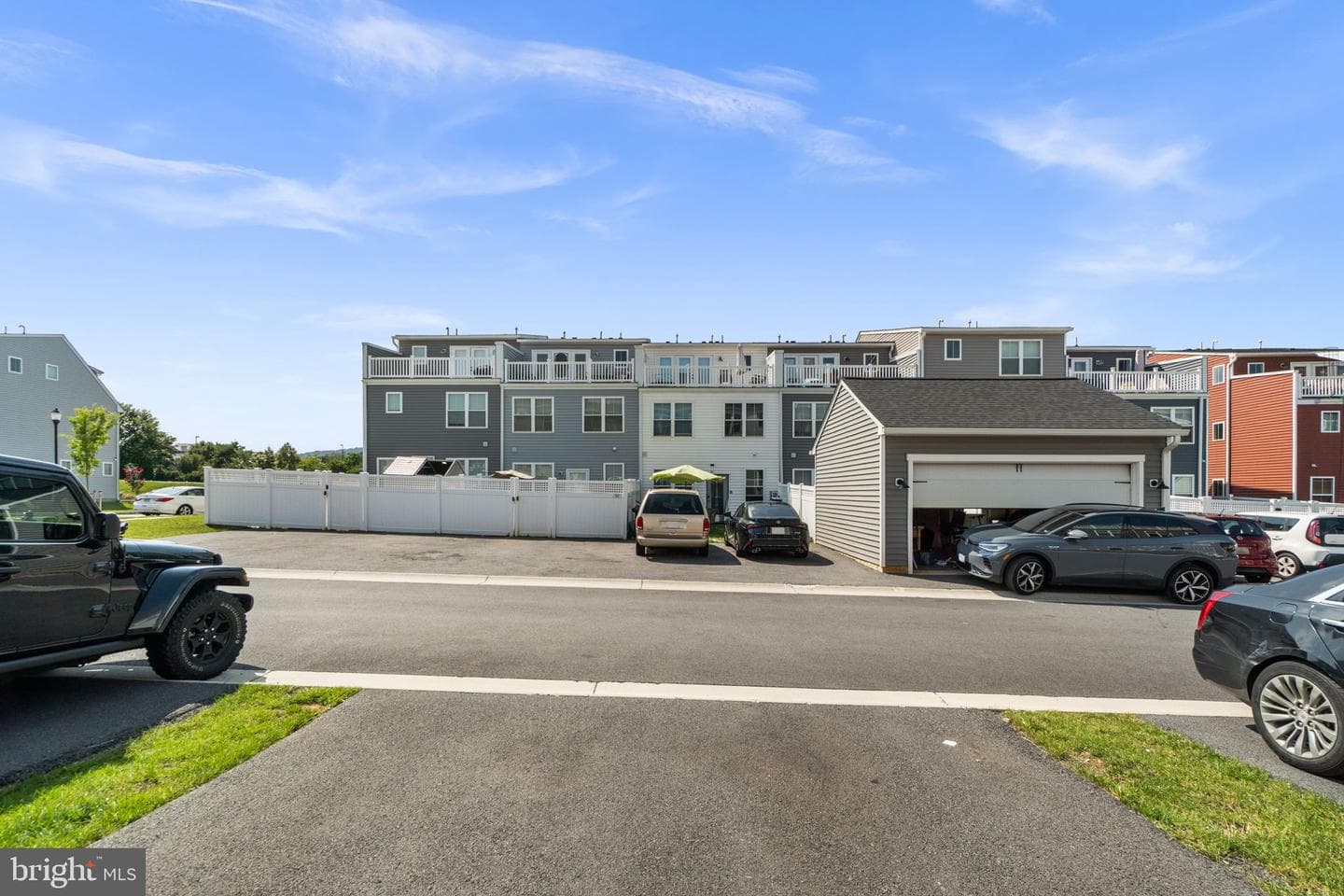 405 Gillespie Drive photo 37