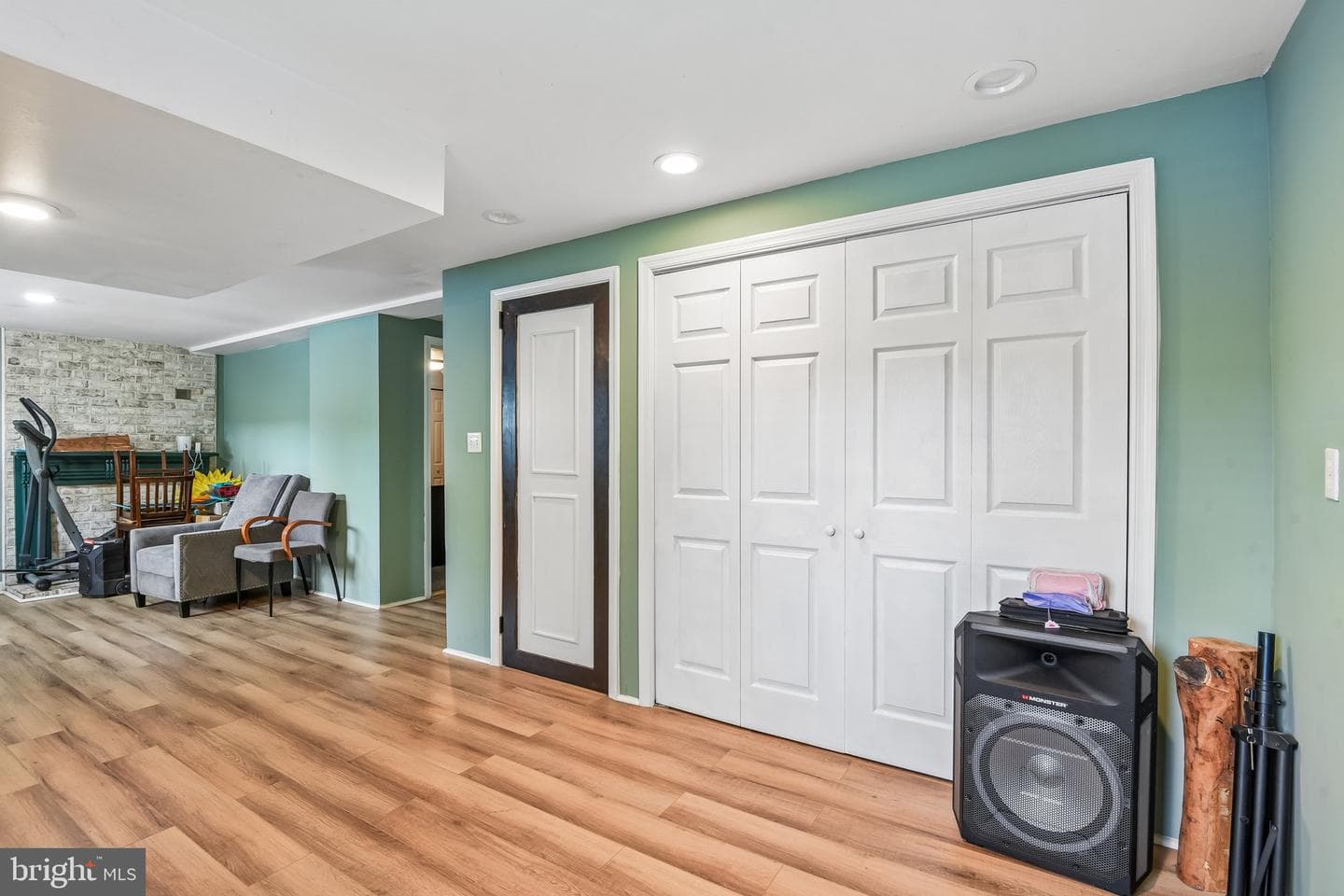 13903 Wolfsville Road photo 26