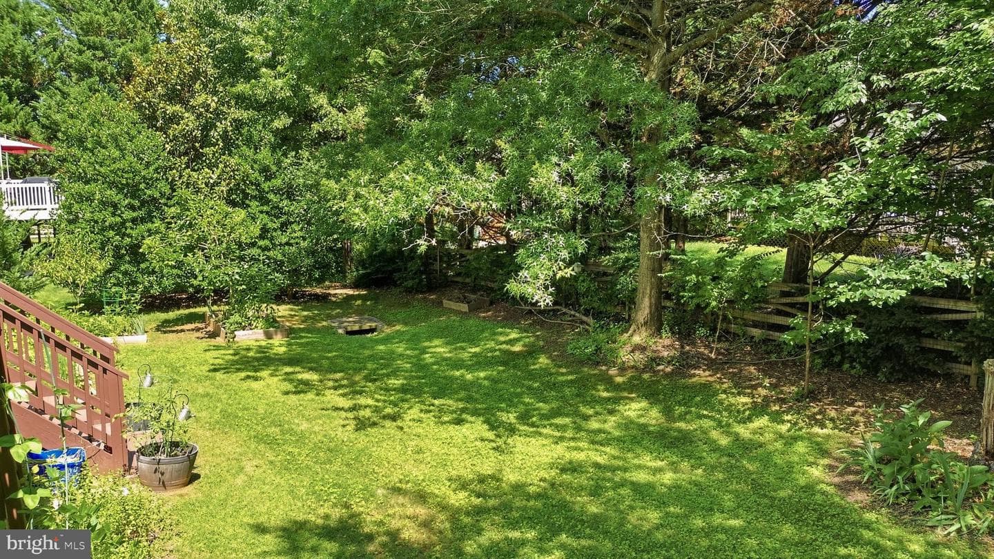 9039 Clendenin Way photo 4