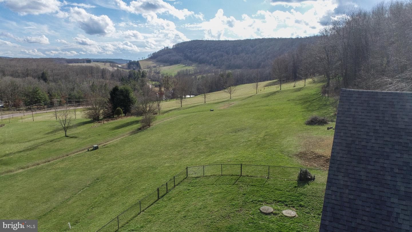 3889 Friendsville Road photo 82