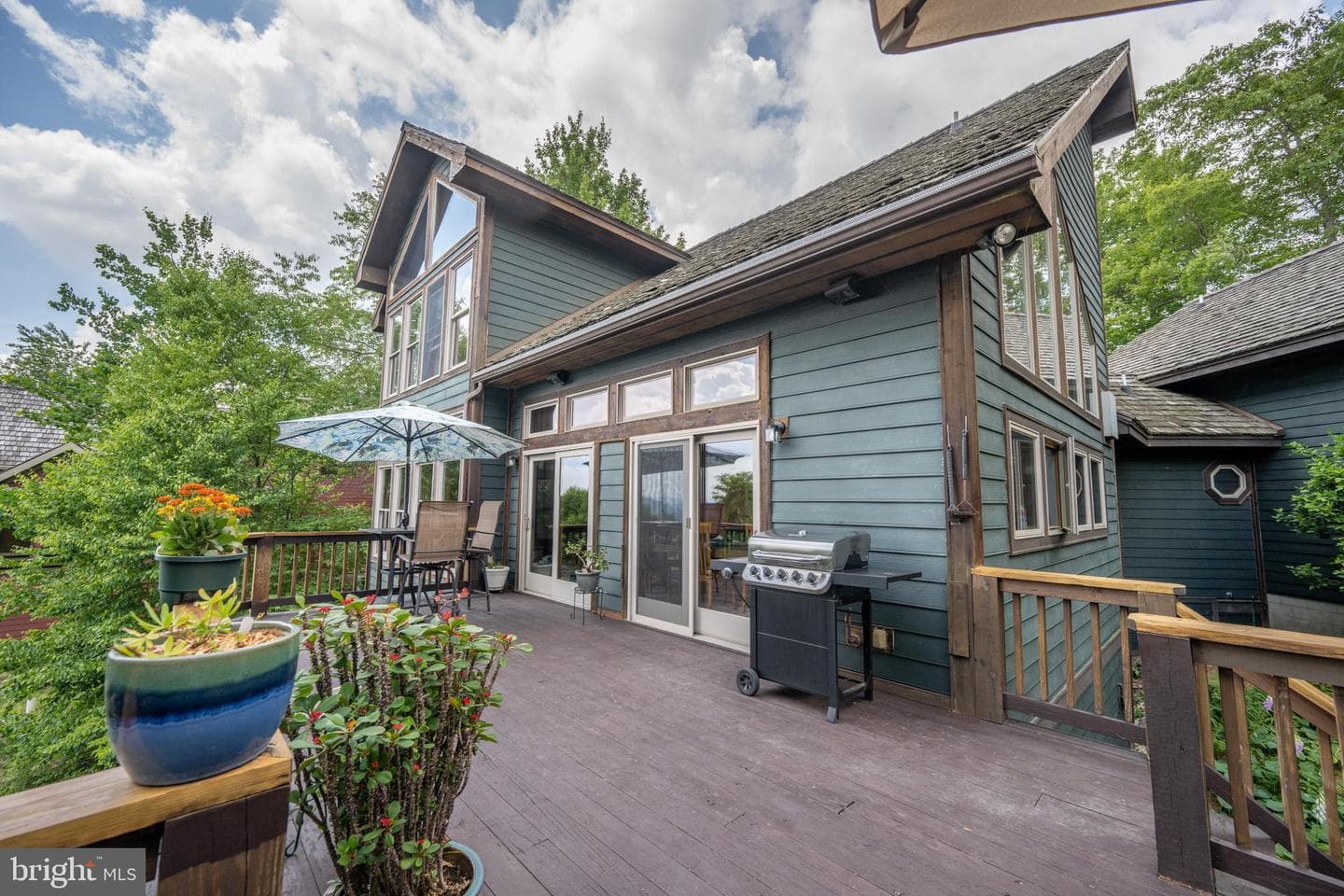 188 Highline Drive photo 11