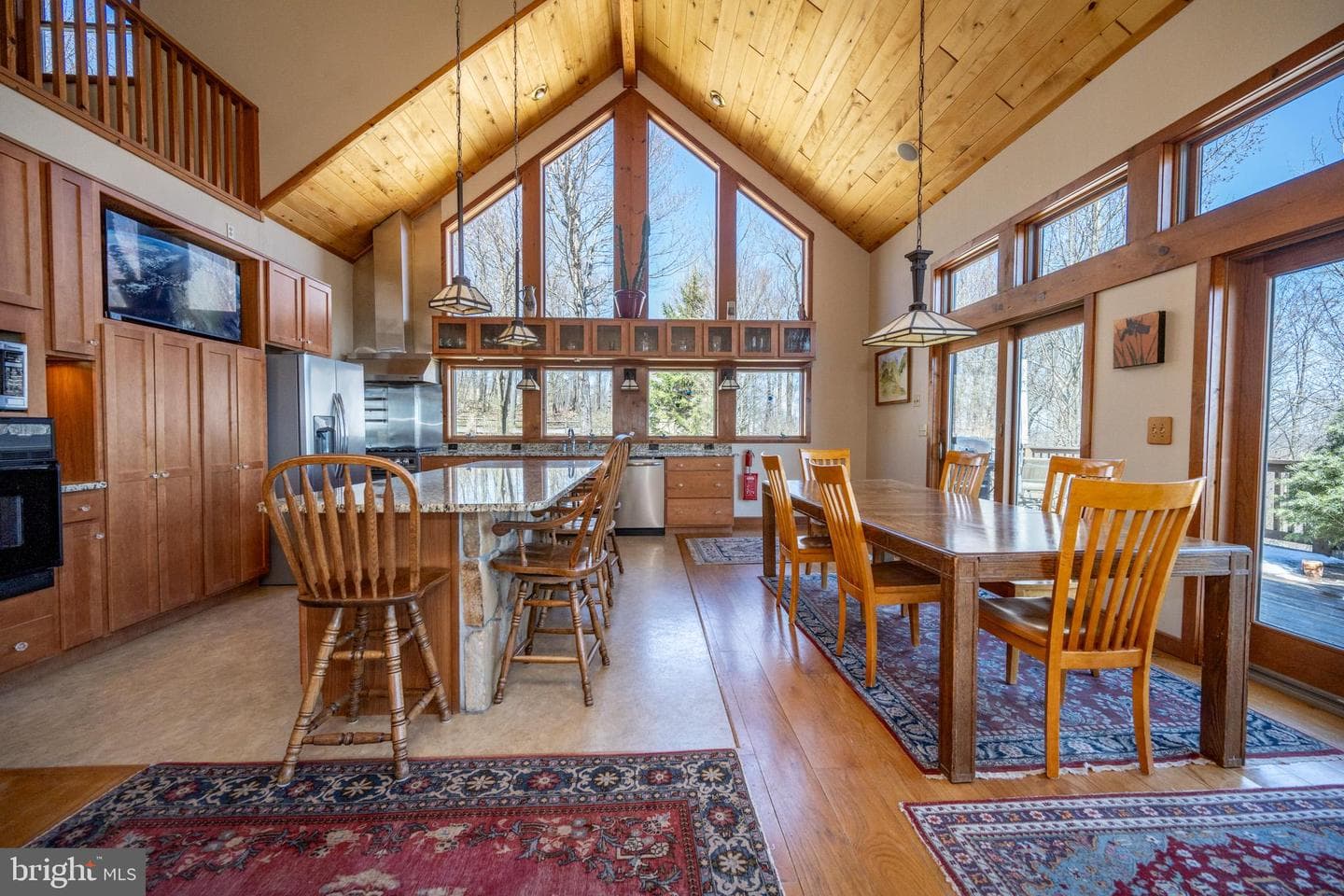 188 Highline Drive photo 20