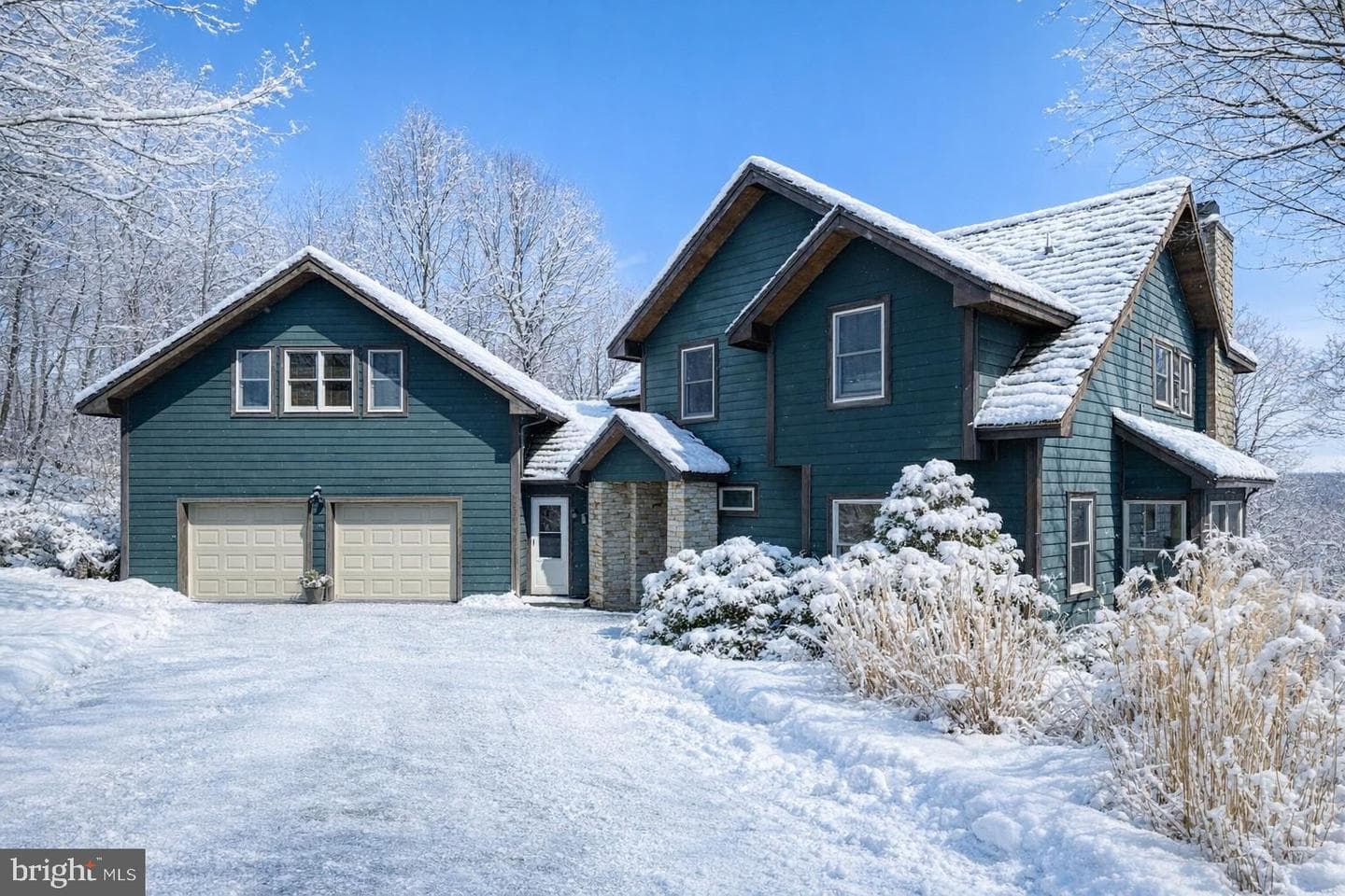 188 Highline Drive photo 3