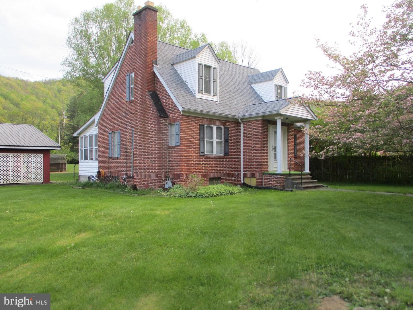 303 Orchard Street photo 2