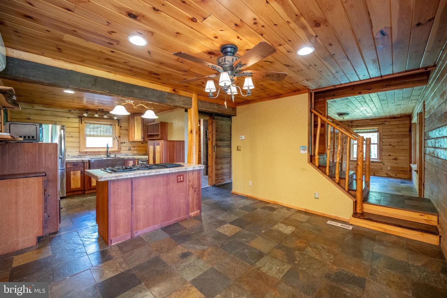 187 High Crest Drive photo 13