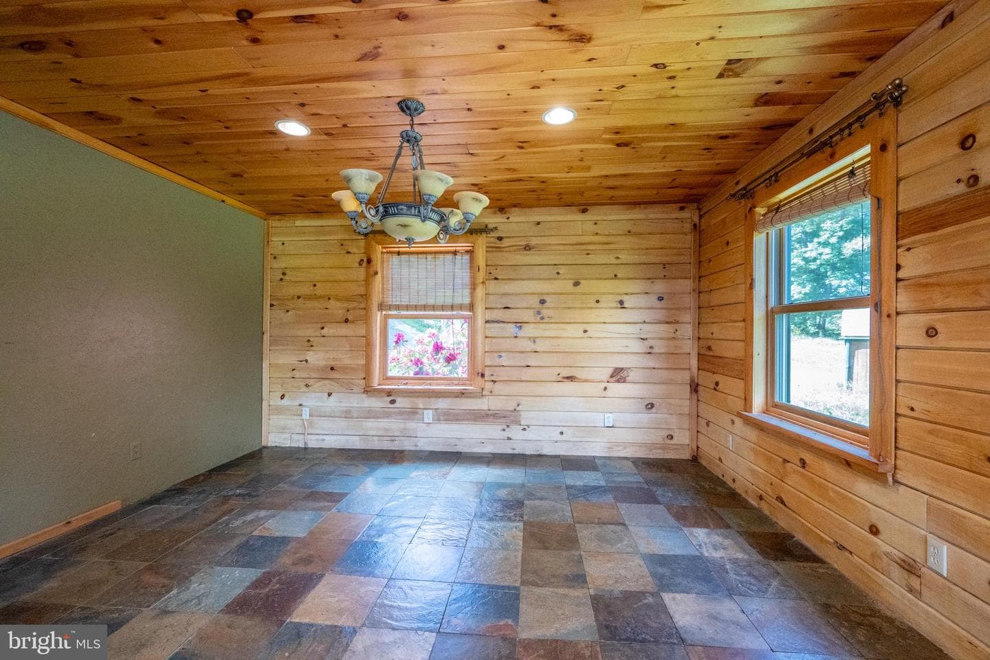 187 High Crest Drive photo 14