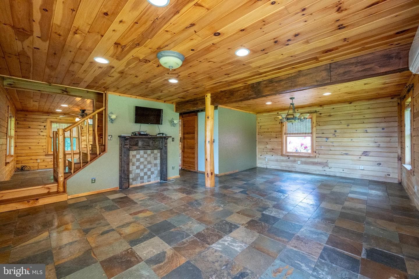 187 High Crest Drive photo 23