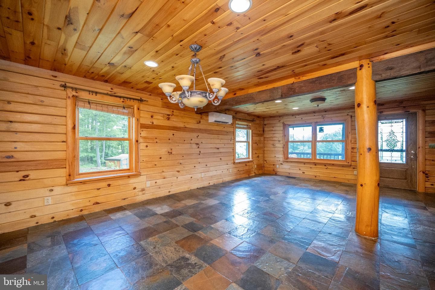 187 High Crest Drive photo 4