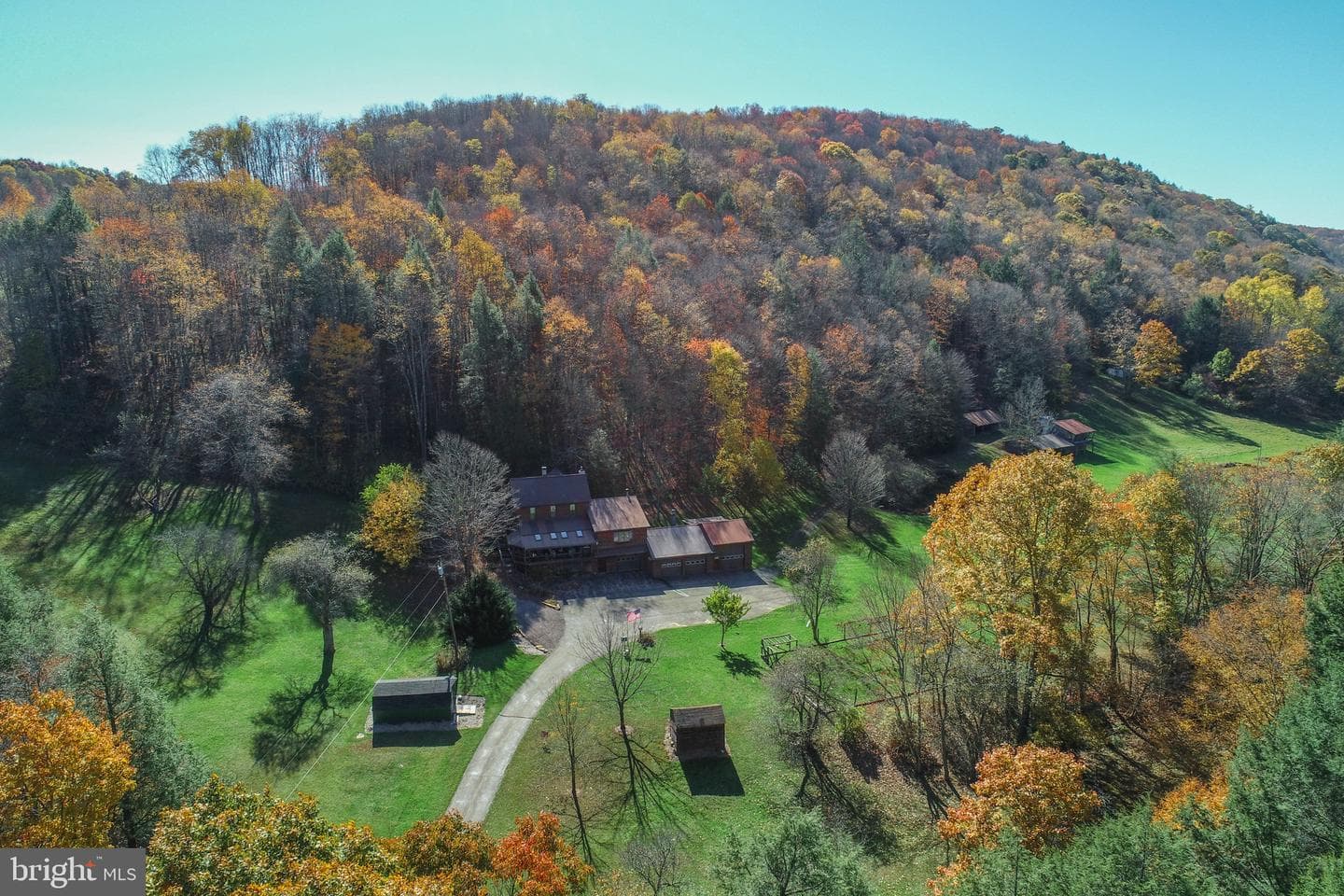 2527 Pigs Ear Road photo 4