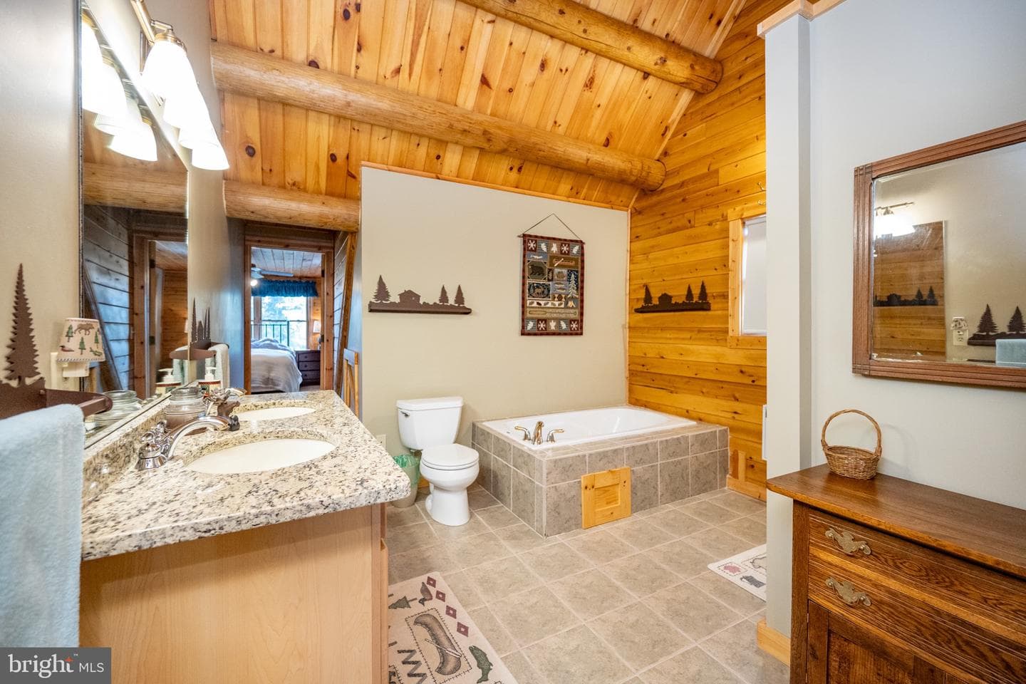 439 Paradise Heights photo 26