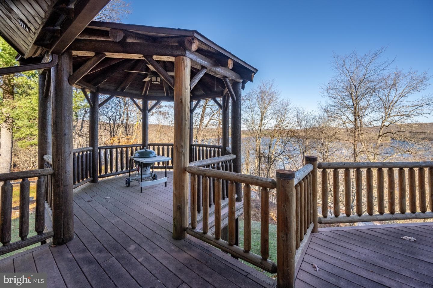 439 Paradise Heights photo 42
