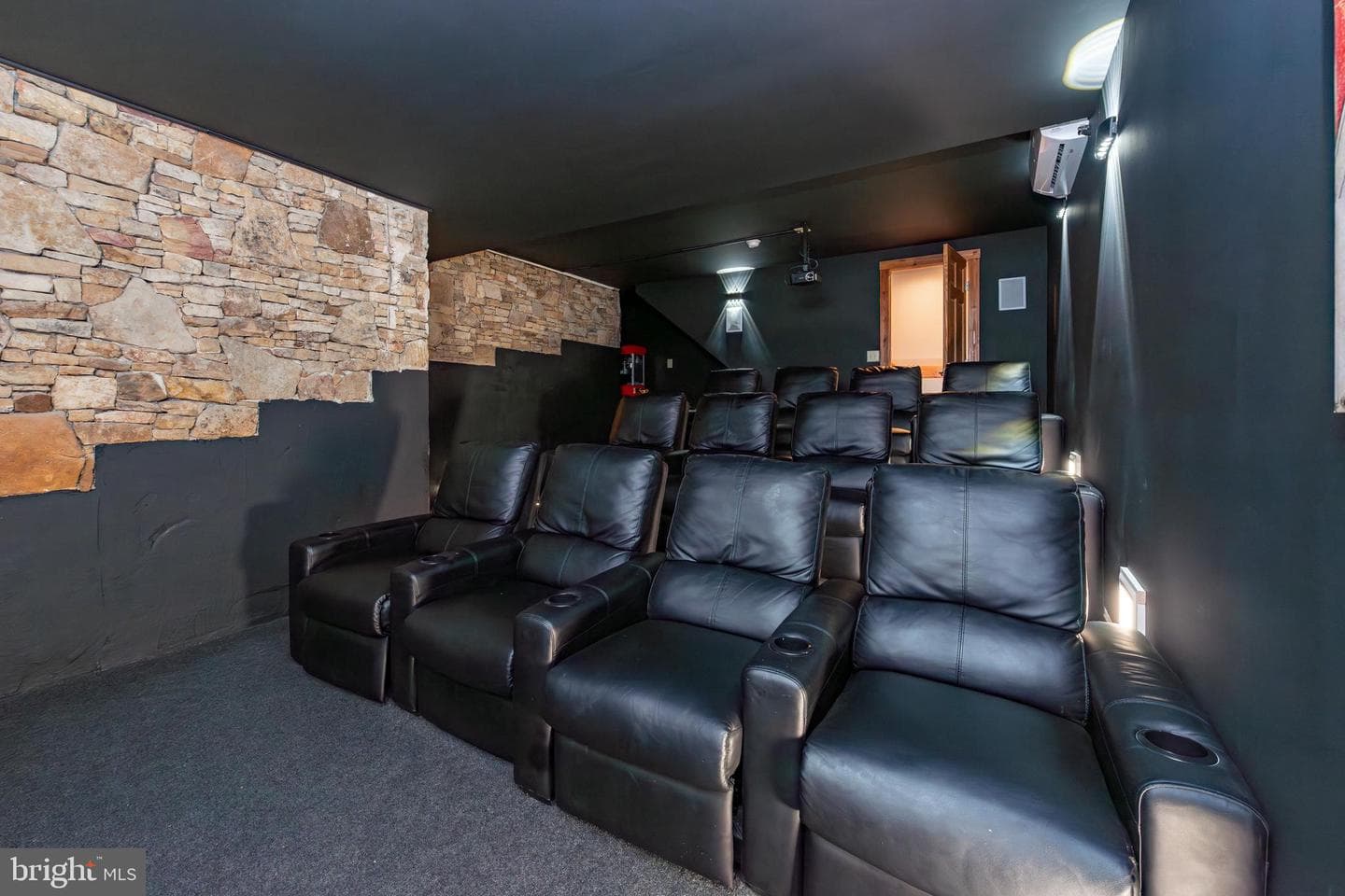2463 Mayhew Inn Road photo 5