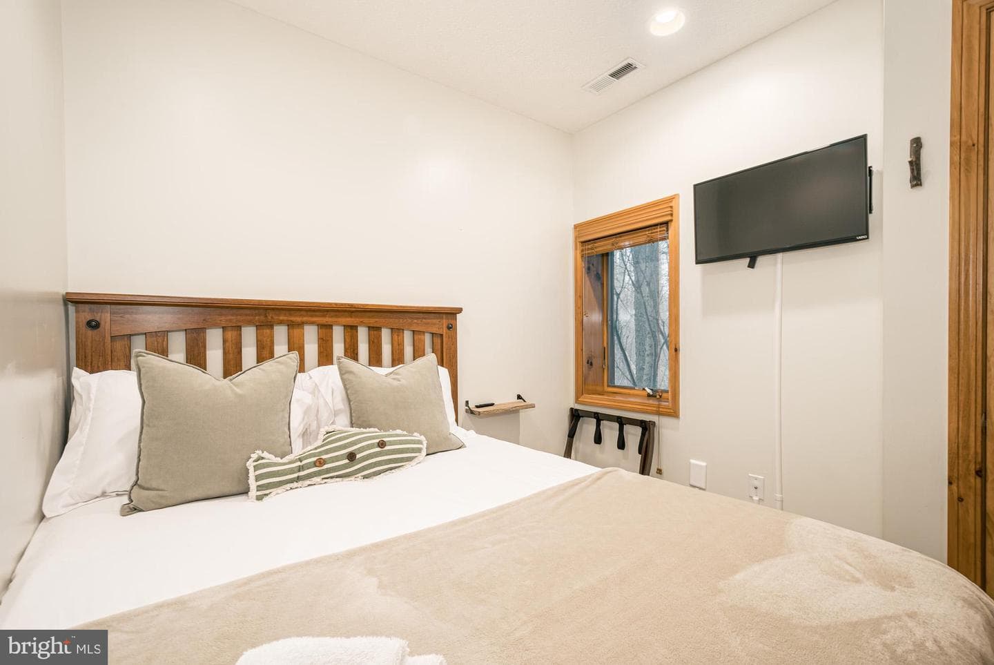 77 Marsh Hill Road #6 photo 32