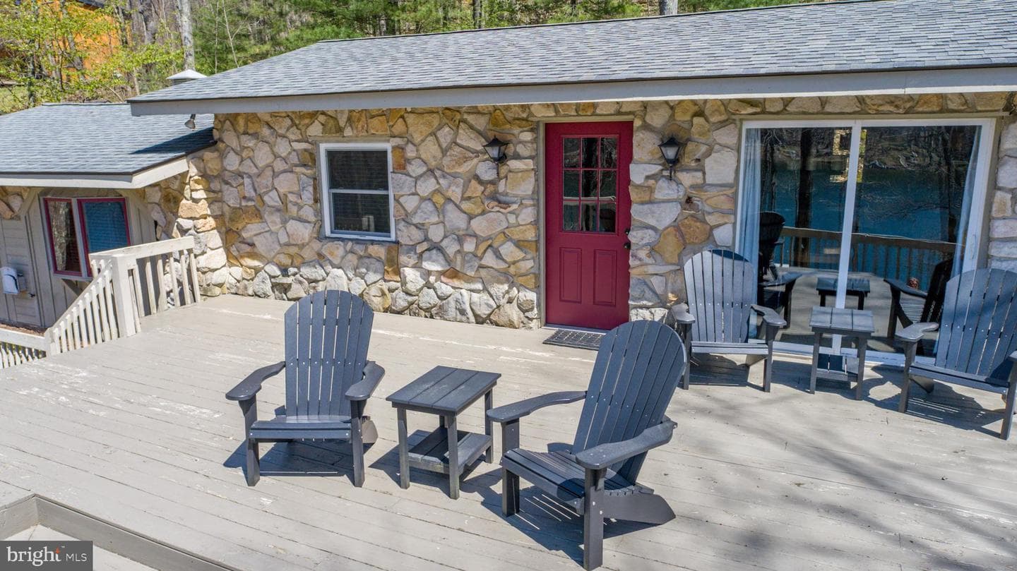 2410 State Park Road photo 46