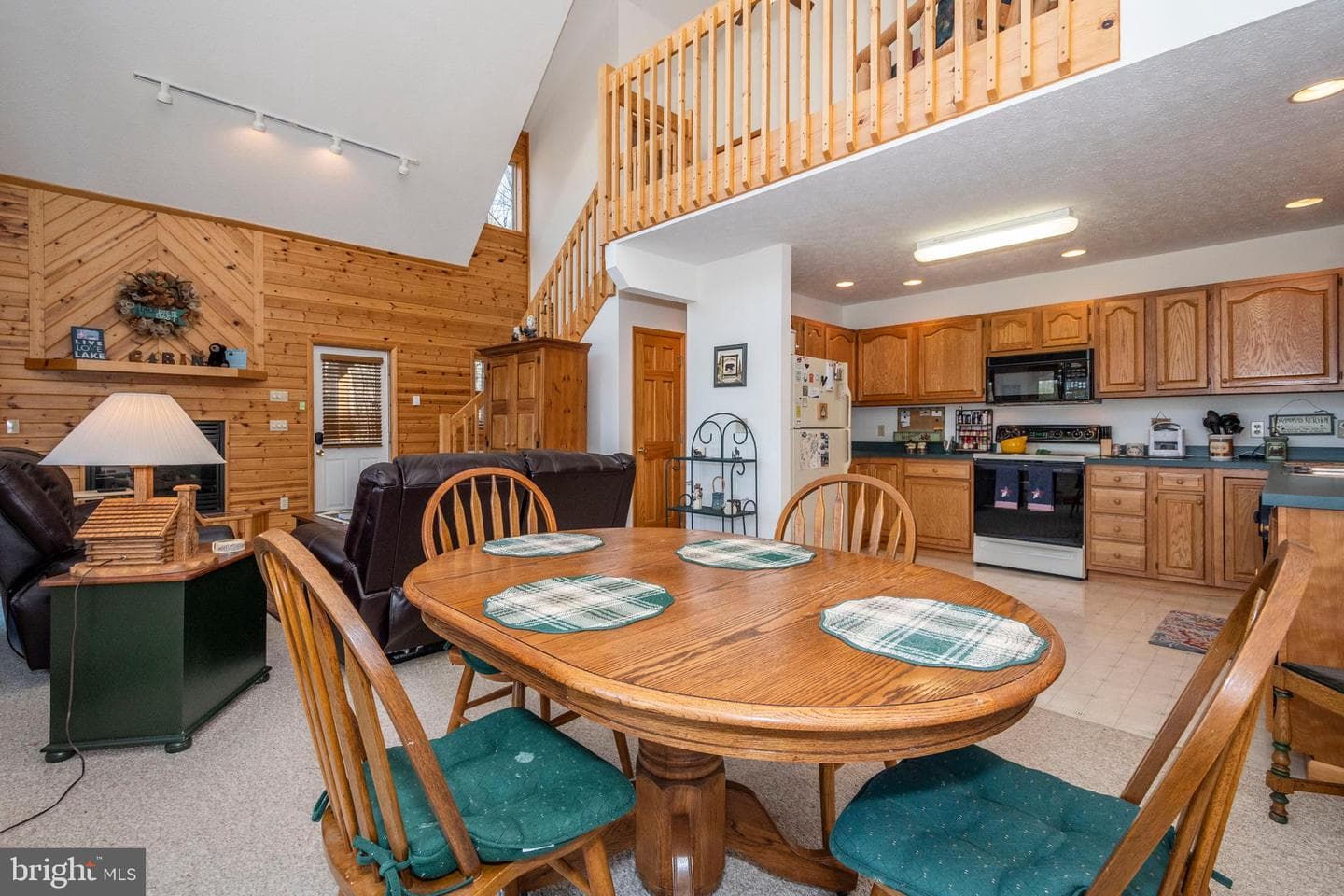 360 Glen Meadow Road photo 11