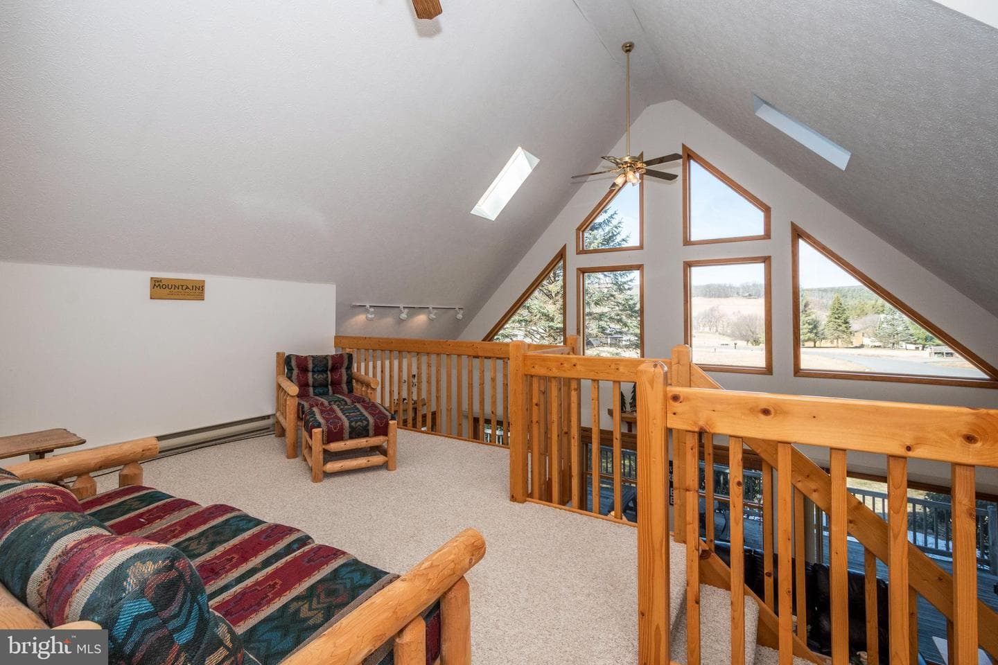 360 Glen Meadow Road photo 4
