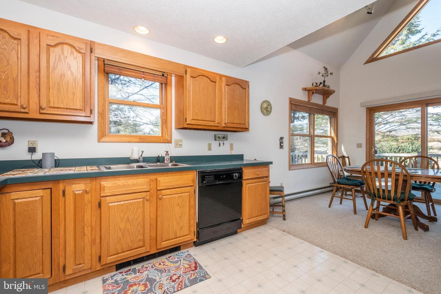 360 Glen Meadow Road photo 6