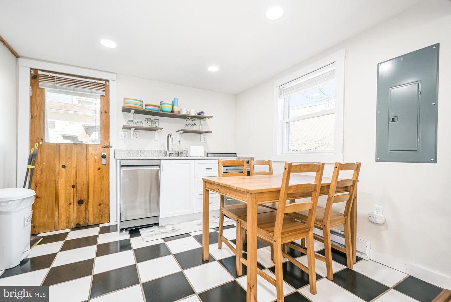 41 Fox Den Road photo 6