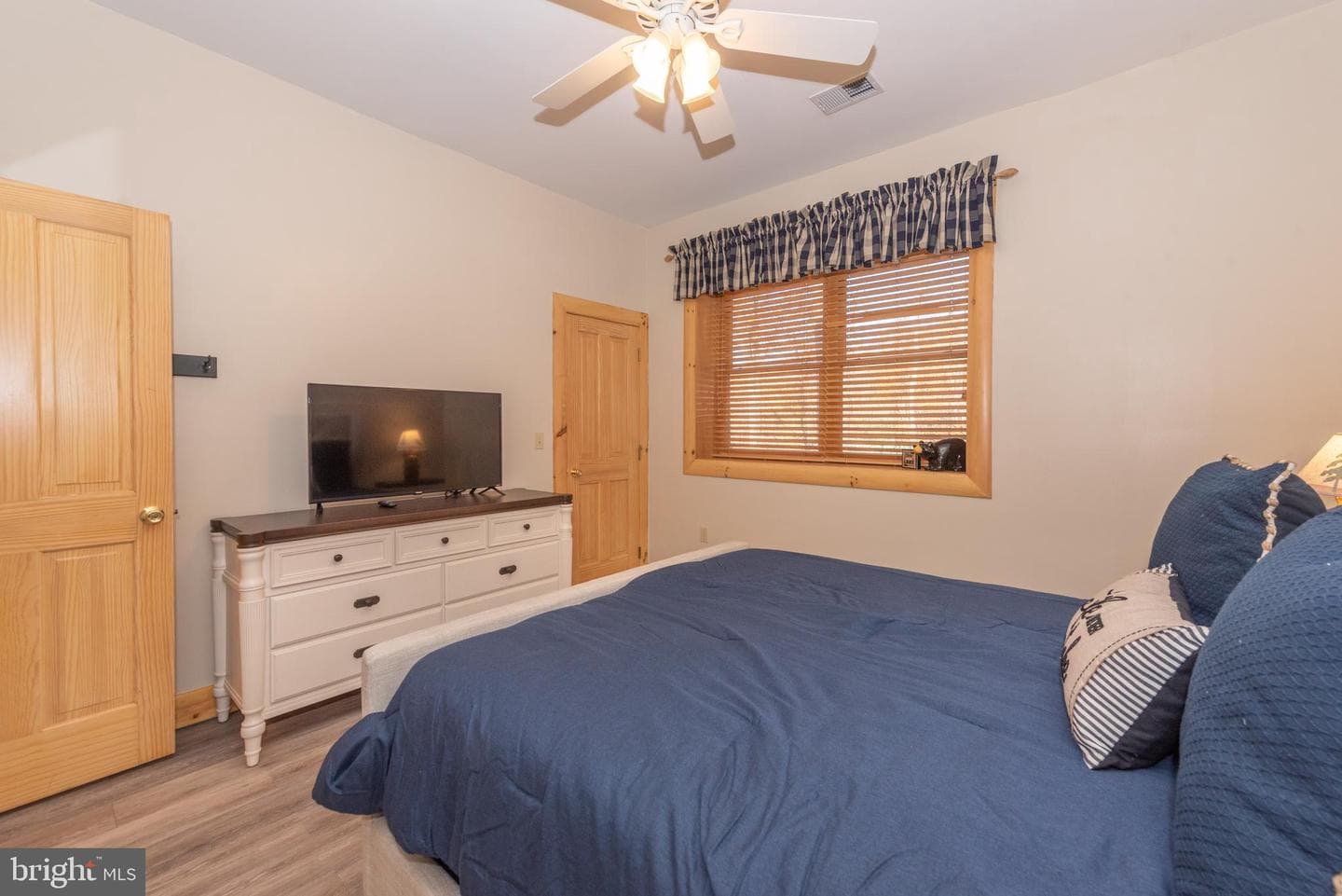 155 Basswood Way photo 32