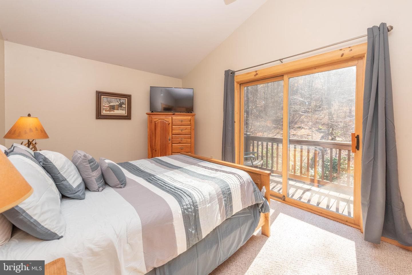 155 Basswood Way photo 39