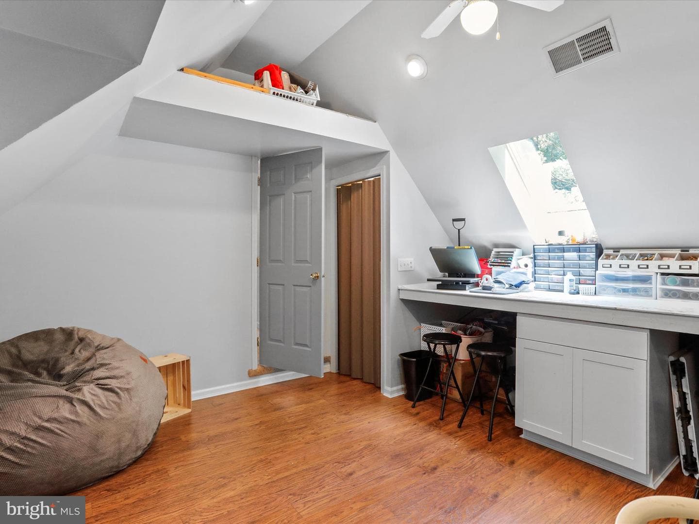 404 Pine Grove Road photo 11