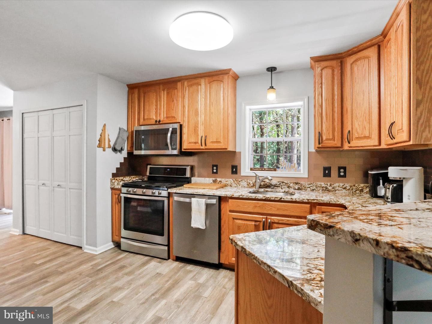404 Pine Grove Road photo 15