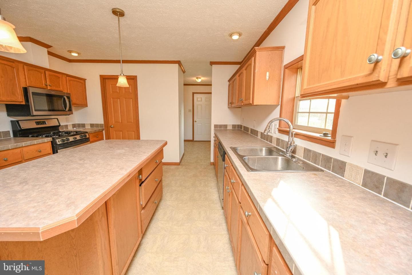 707 Sunshine Drive photo 38