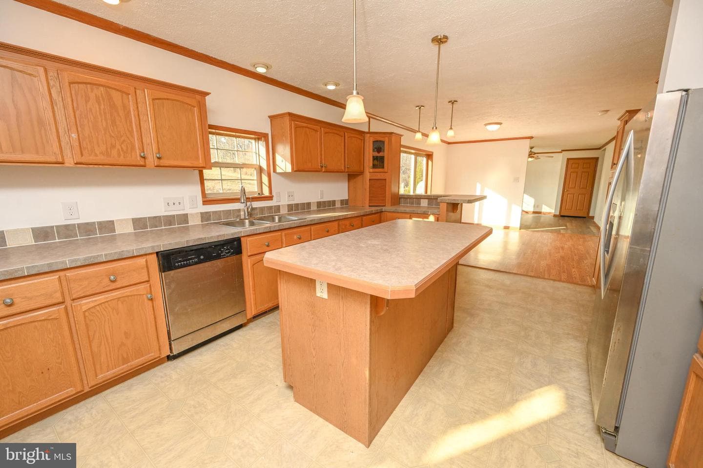 707 Sunshine Drive photo 46