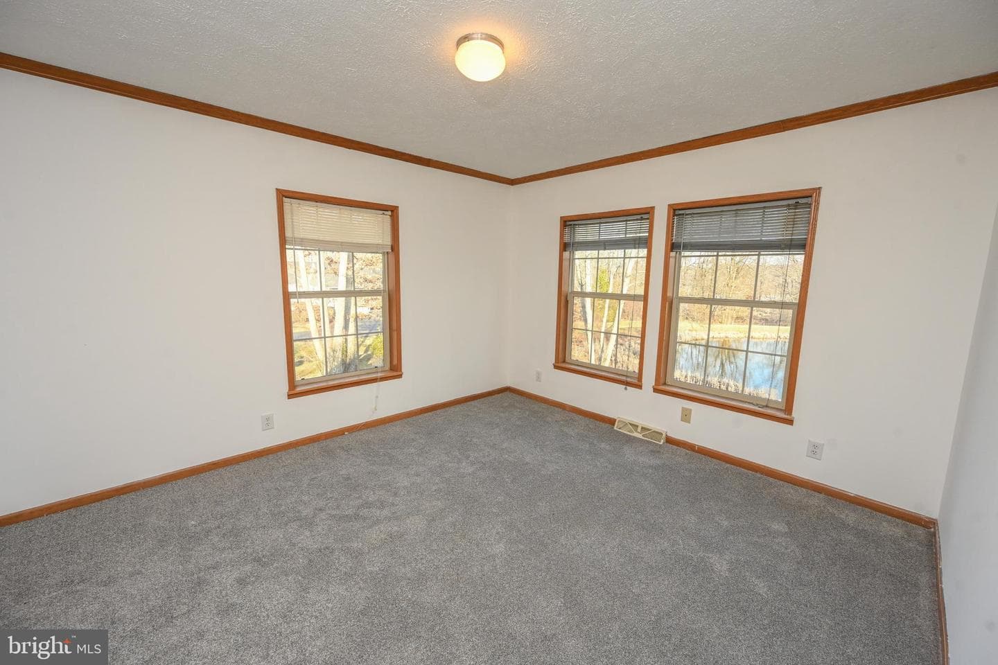 707 Sunshine Drive photo 7