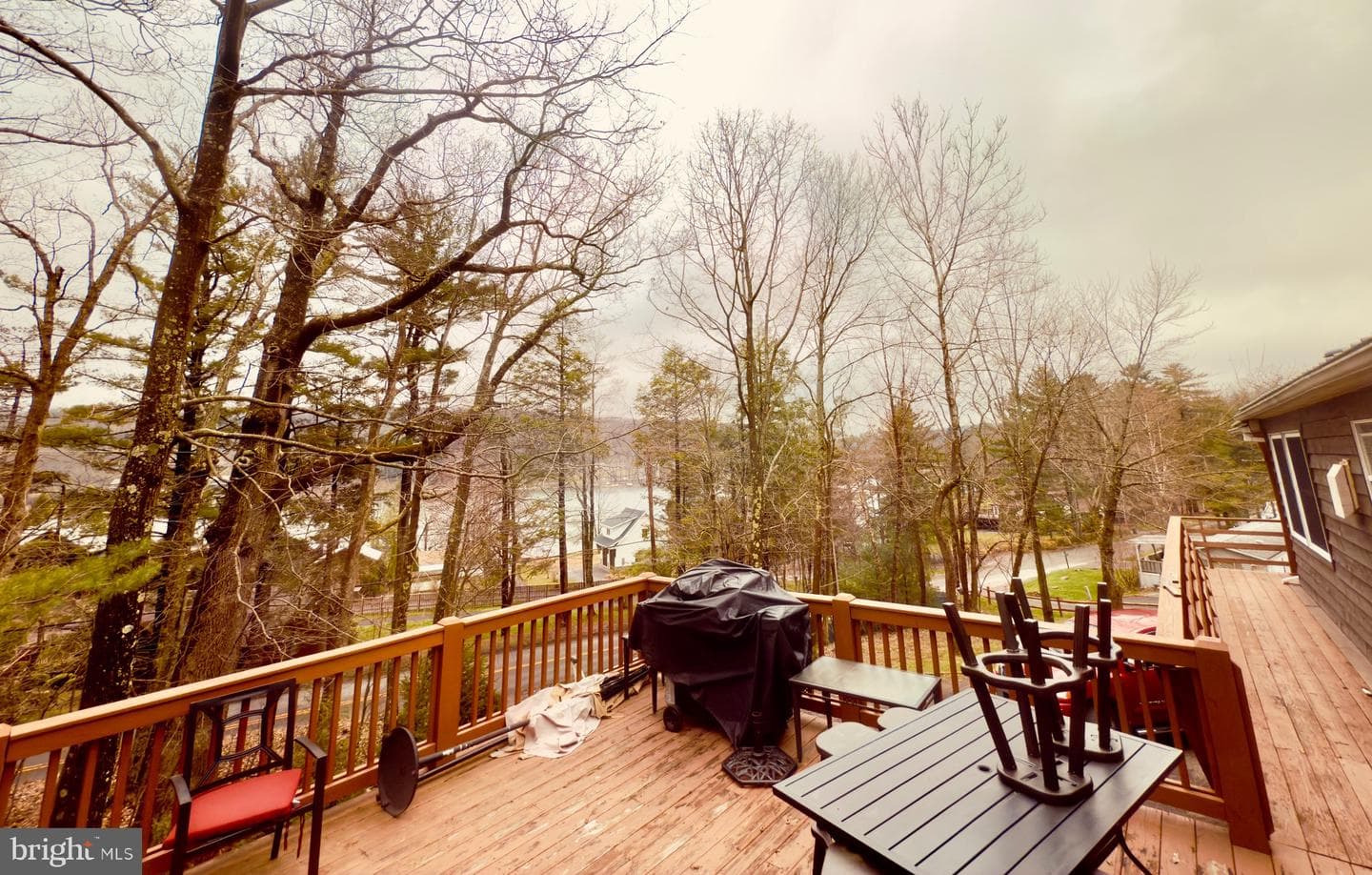 499 Rock Lodge Rd, Mc Henry