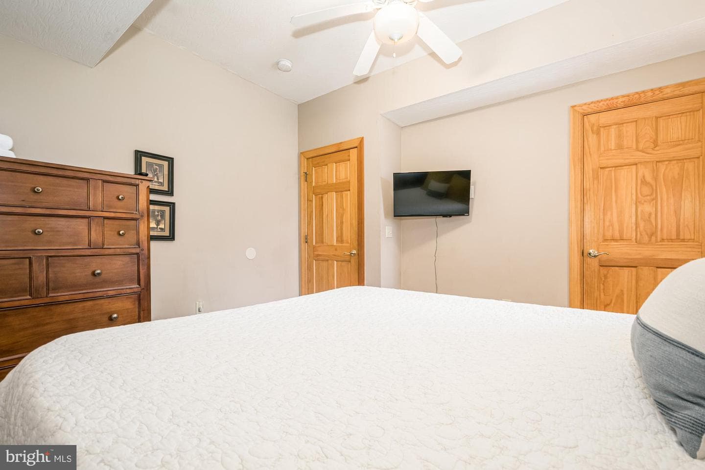 244 Moonrise Drive photo 34