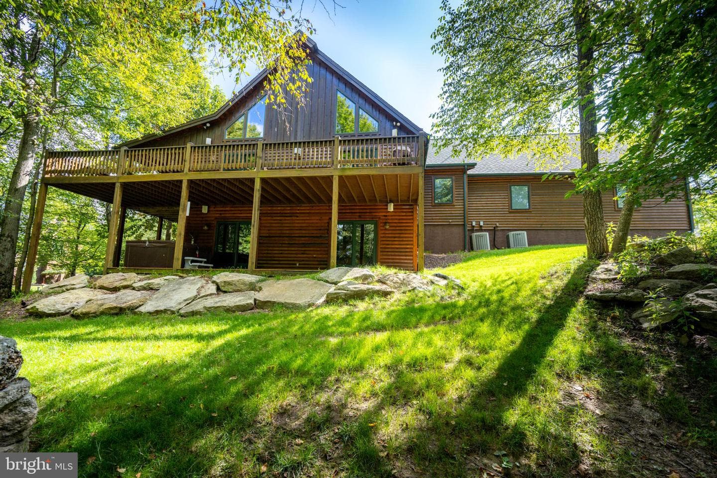 102 Mountainview Court photo 3