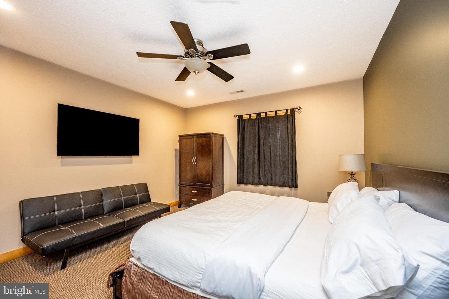 102 Mountainview Court photo 81