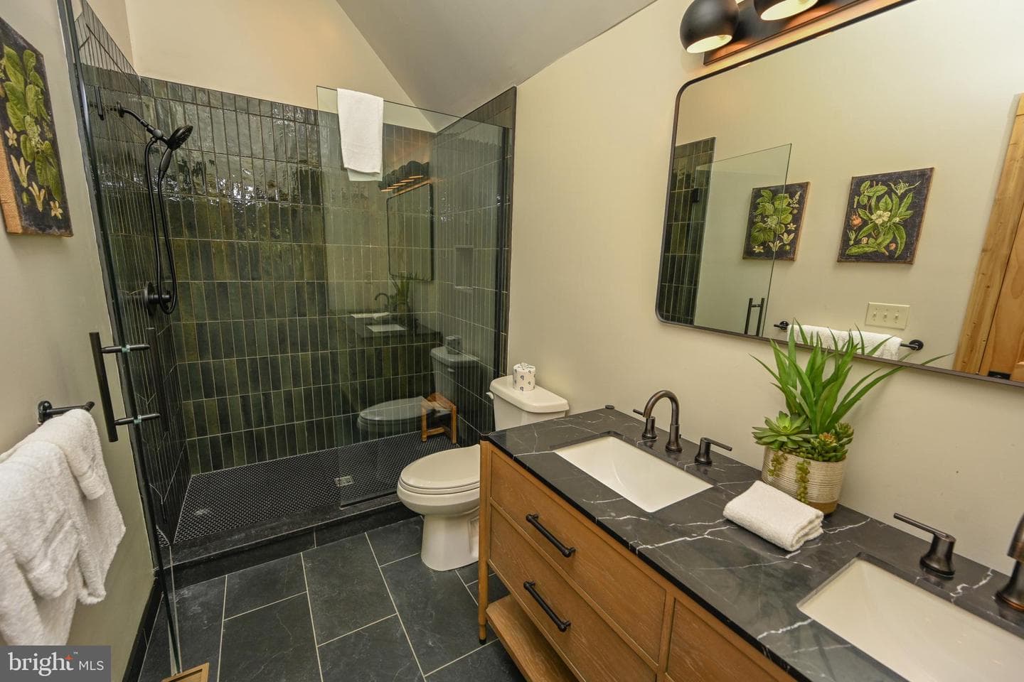 1067 N Camp Road photo 35