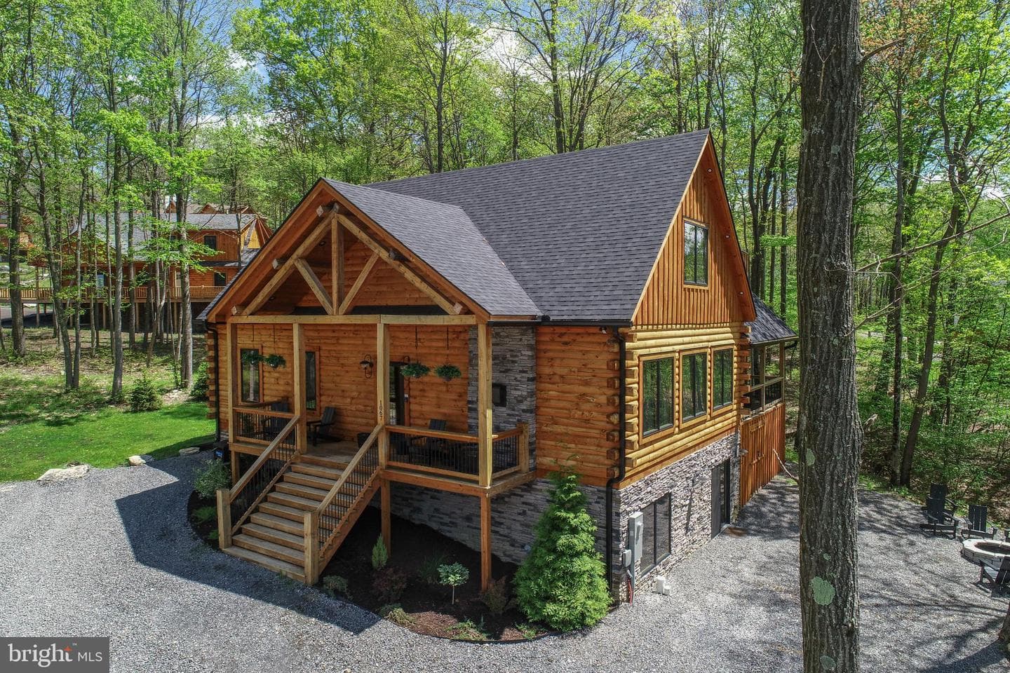 1067 N Camp Road photo 4