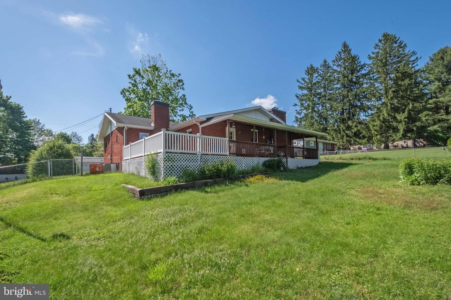 315 Coolidge Avenue photo 3