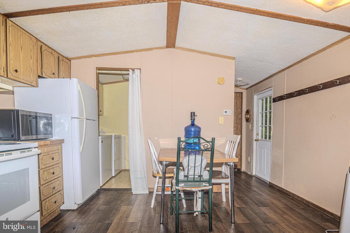 490 Meyersdale Road photo 10