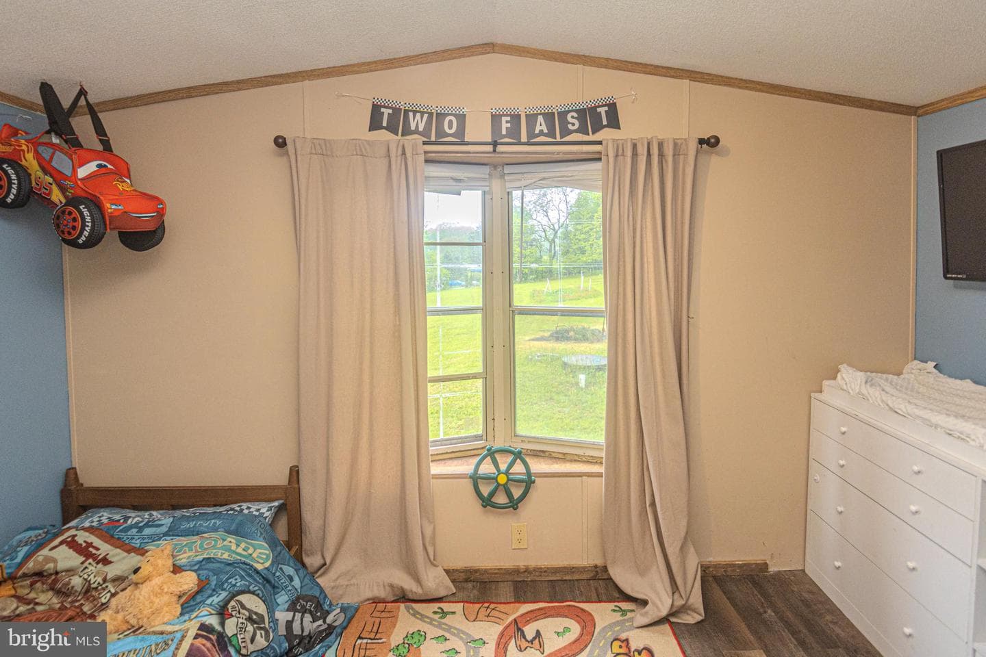 490 Meyersdale Road photo 16