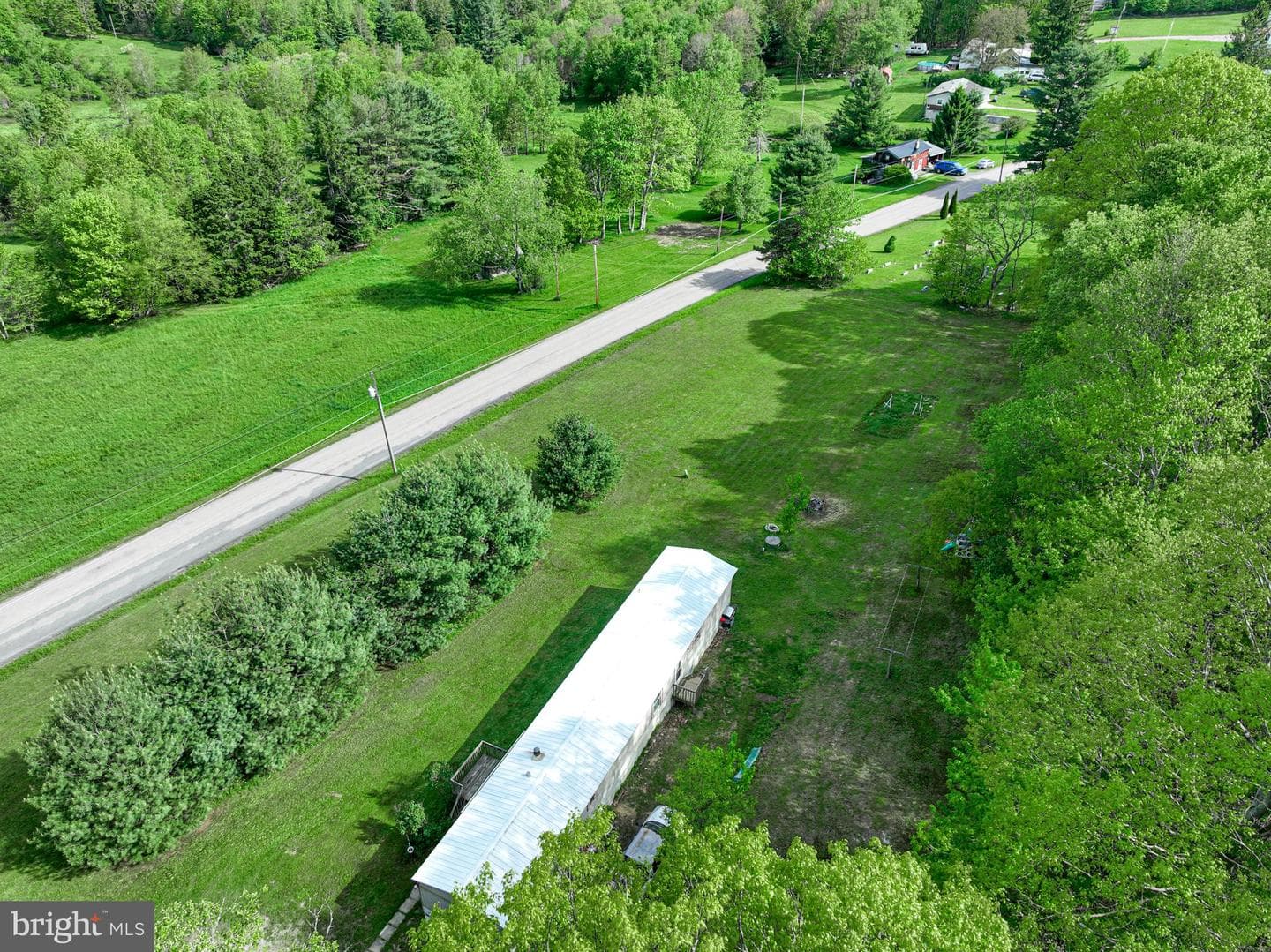 490 Meyersdale Road photo 2