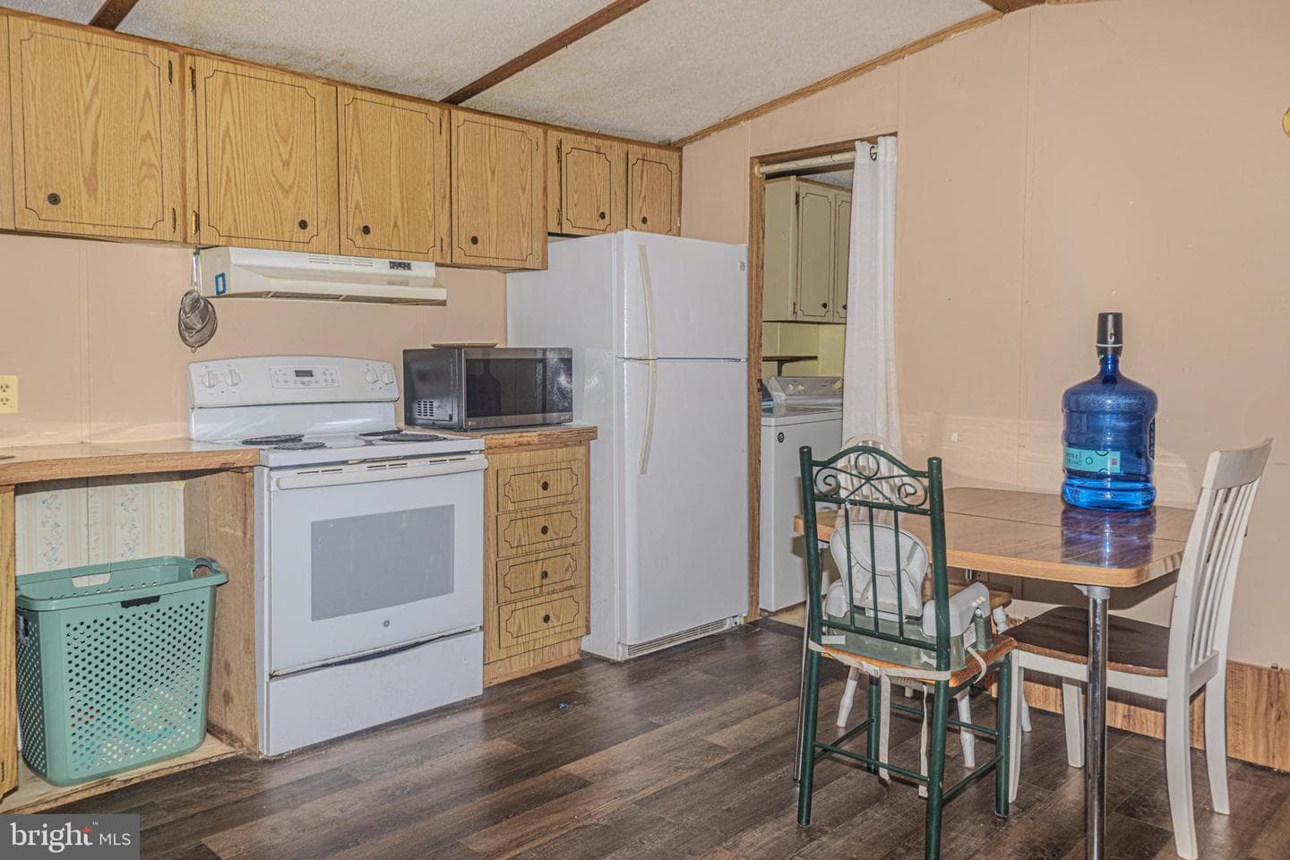 490 Meyersdale Road photo 9