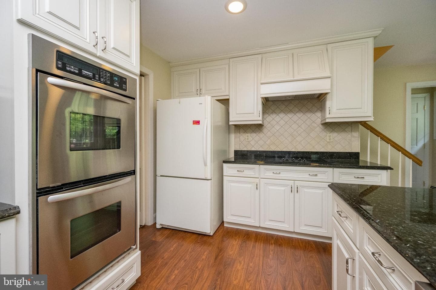 101 Sunset Drive photo 15